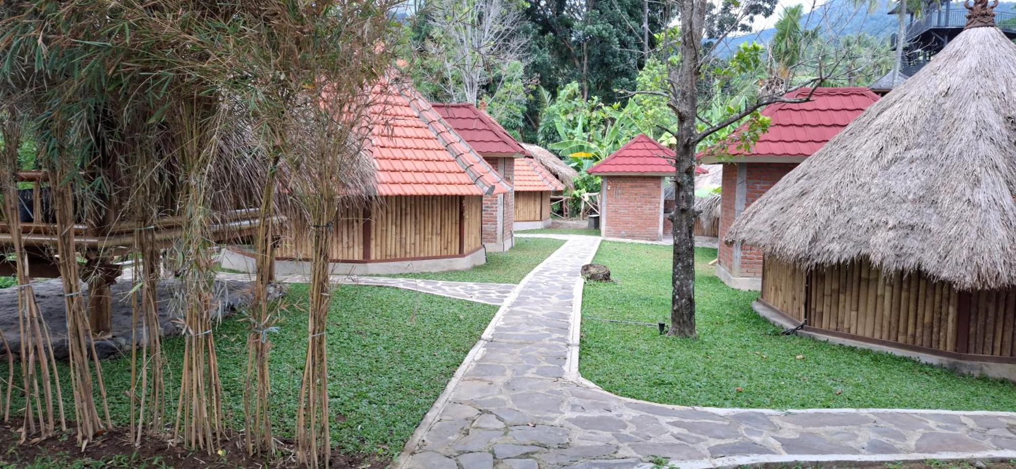 Uma Nirmala Aling-Aling Hotel Singaraja Buitenkant foto